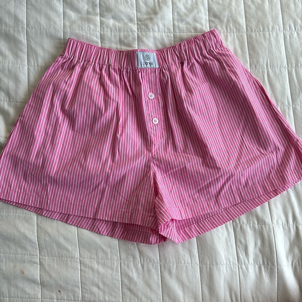 Boxer shorts. Under daily drills for exposure